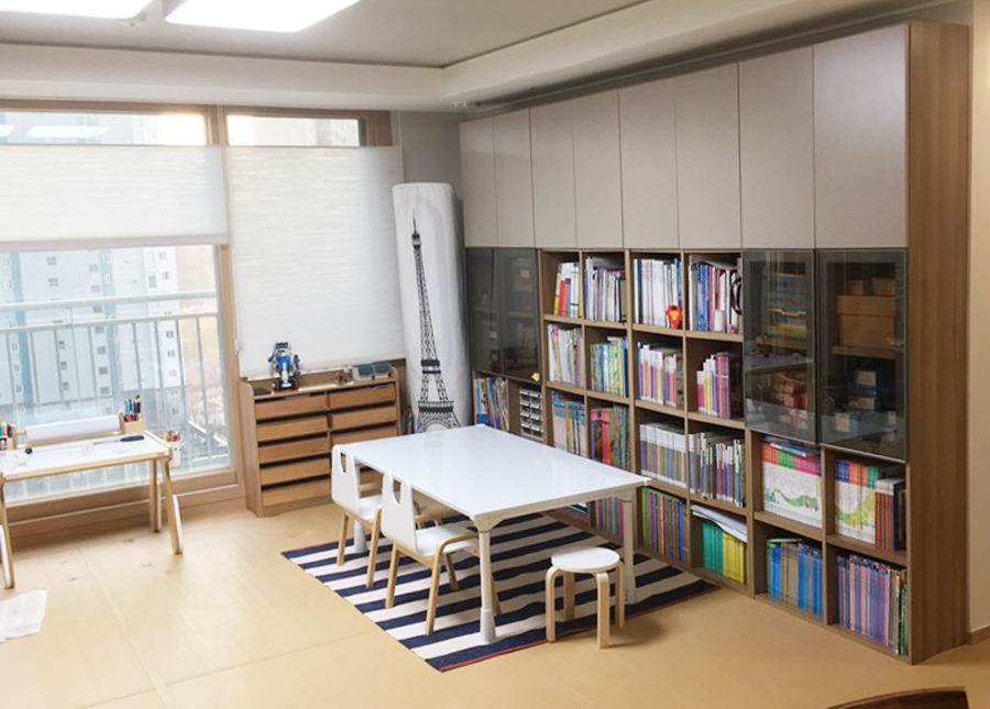 토끼네집 스노우 책상 , 토끼네집 토끼네집 Modern nursery/kids room Desks & chairs