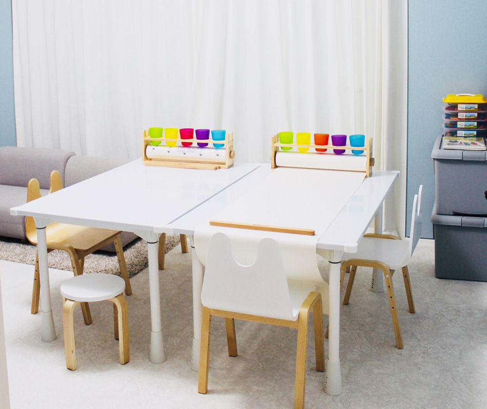 아이방을 위한 스노우책상 , 토끼네집 토끼네집 غرفة الاطفال Desks & chairs