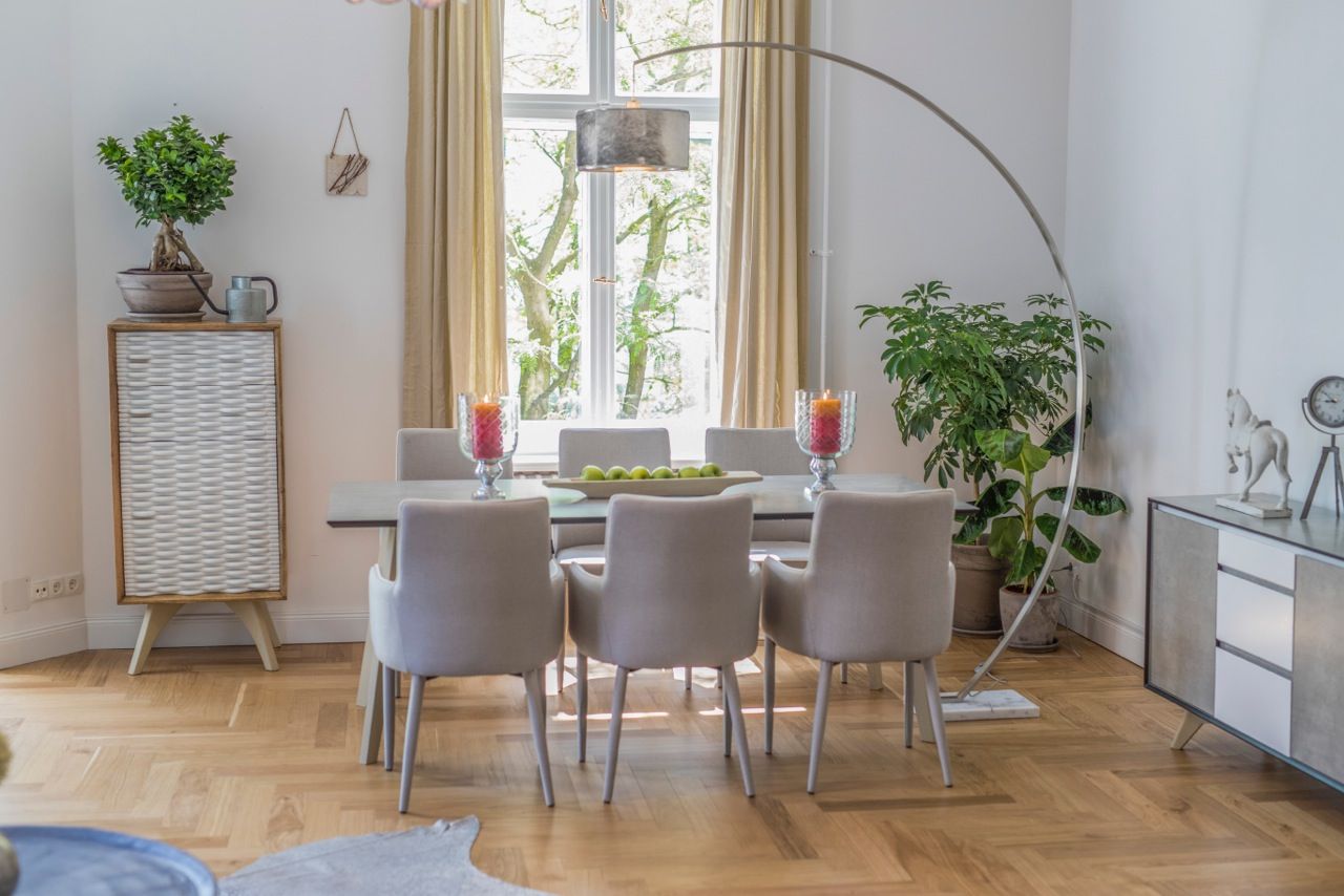 Berliner Altbauwohnung stilvoll neu eingerichtet, Stilschmiede - Berlin - Interior Design Stilschmiede - Berlin - Interior Design Modern dining room