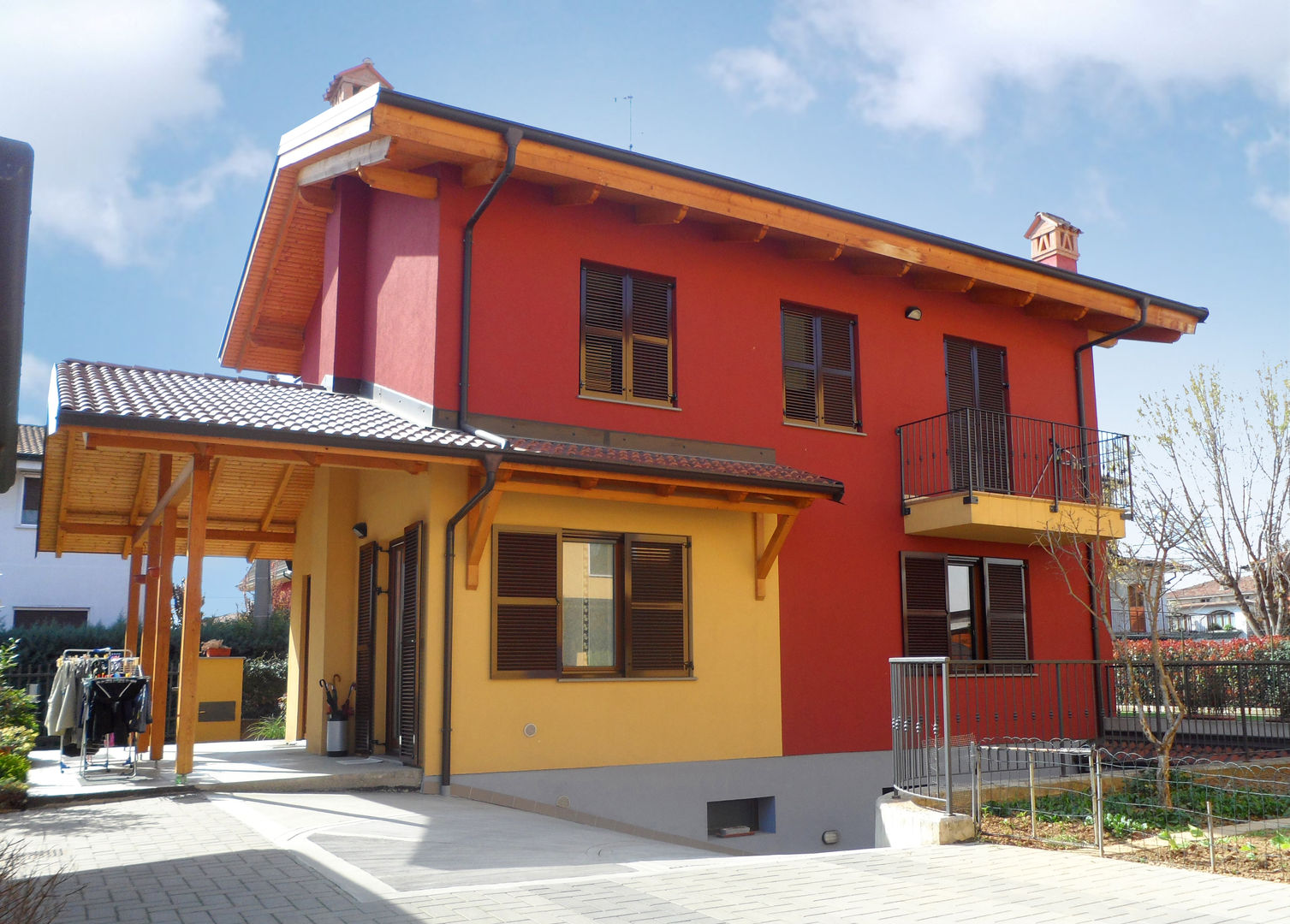 COSTRUZIONE TRADIZIONALE BERGAMO, Sangallo srl Sangallo srl Casas de madera Madera Acabado en madera