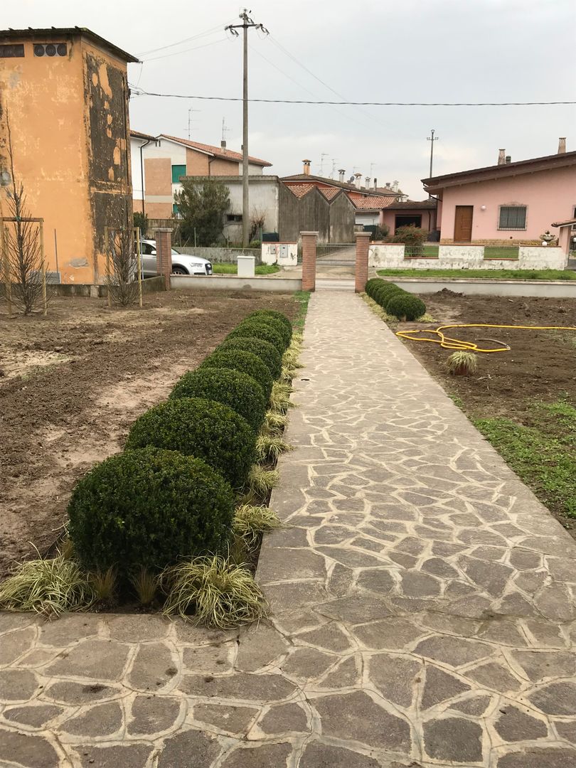 Geometrie in campagna, LUCIA PANZETTA - PAESAGGISTA LUCIA PANZETTA - PAESAGGISTA Jardin moderne