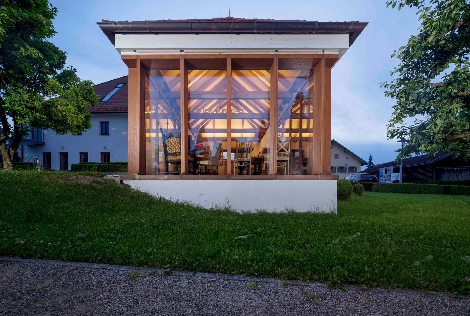 Literaturcafé in Pöcking, WSM ARCHITEKTEN WSM ARCHITEKTEN Modern houses