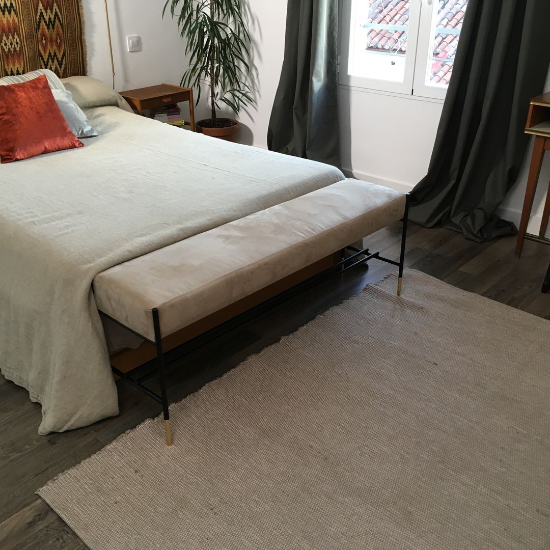 Decoración y diseño de mobiliario a medida para dormitorio en Madrid, nowheresoon. estudio creativo en madrid nowheresoon. estudio creativo en madrid غرف نوم صغيرة