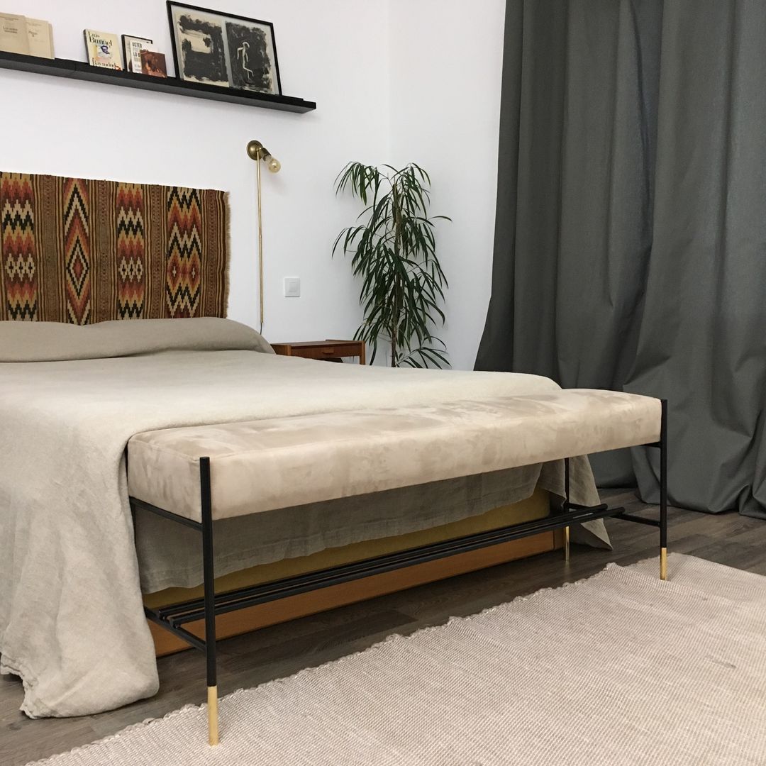 Decoración y diseño de mobiliario a medida para dormitorio en Madrid, nowheresoon. estudio creativo en madrid nowheresoon. estudio creativo en madrid غرف نوم صغيرة