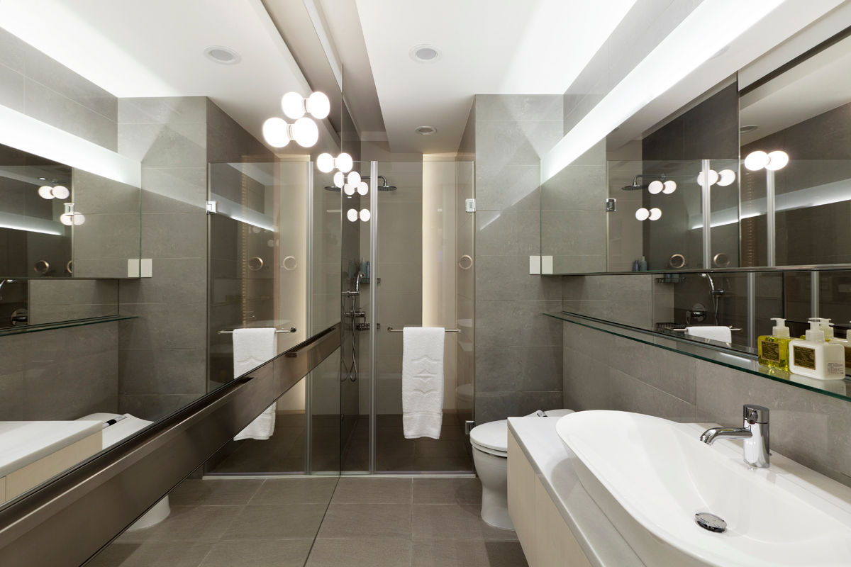 毛宅 Mao Residence, 何侯設計 Ho + Hou Studio Architects 何侯設計 Ho + Hou Studio Architects Modern bathroom