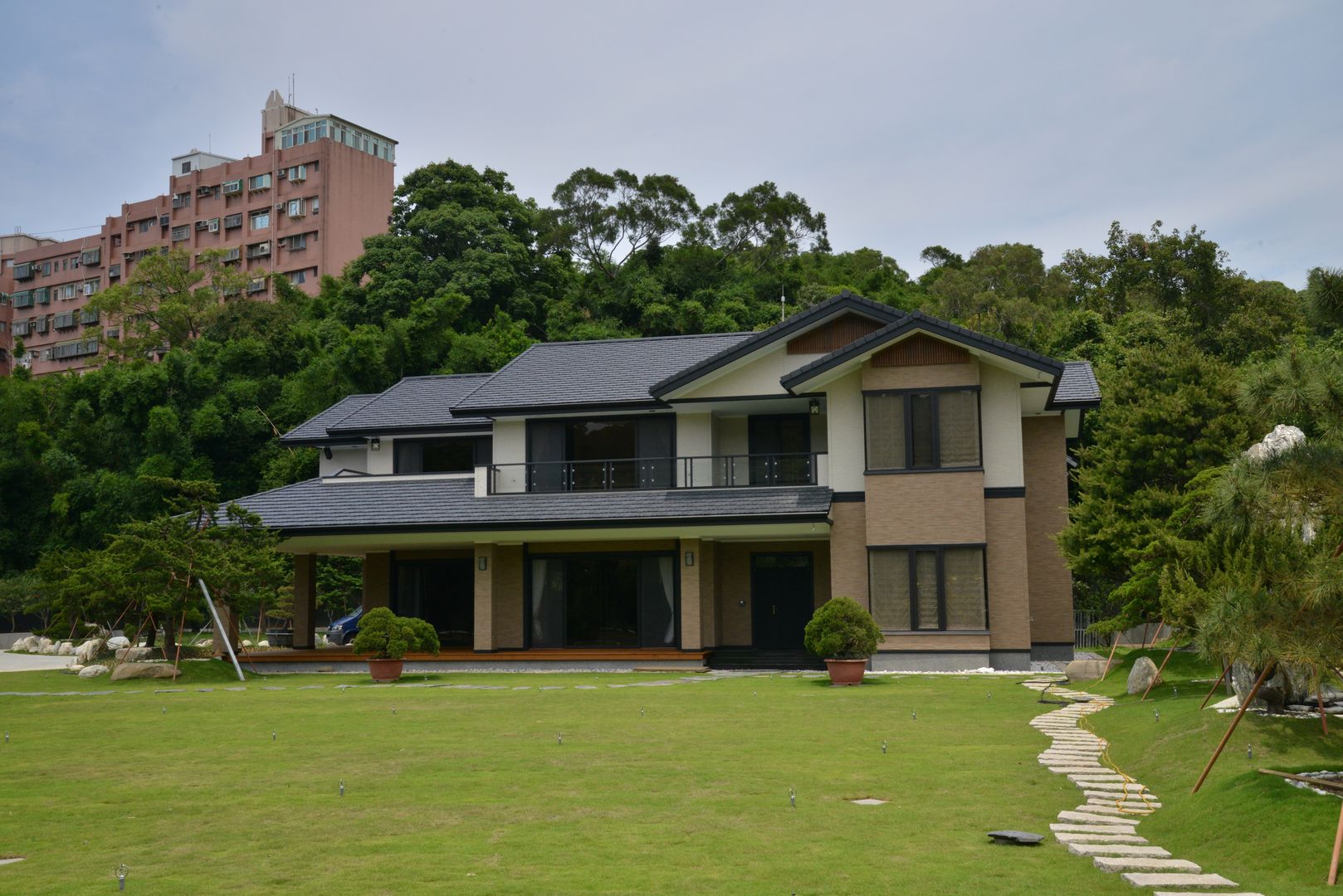 日式鋼骨結構-風城寶山, 翔霖營造有限公司 翔霖營造有限公司 Casa di campagna