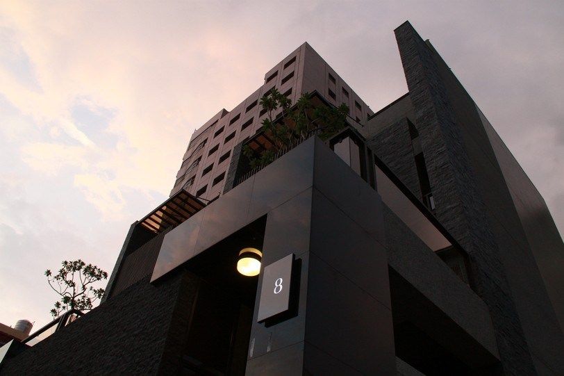 台中市南區的現代電梯別墅, 勻境設計 Unispace Designs 勻境設計 Unispace Designs วิลล่า
