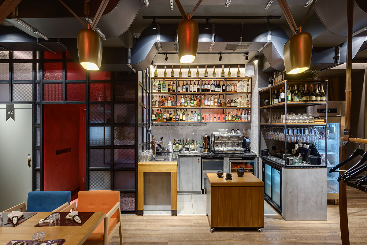 BULL Butcher and Wine. Steakhouse interior, YUDIN Design YUDIN Design Commercial spaces Gastronomy