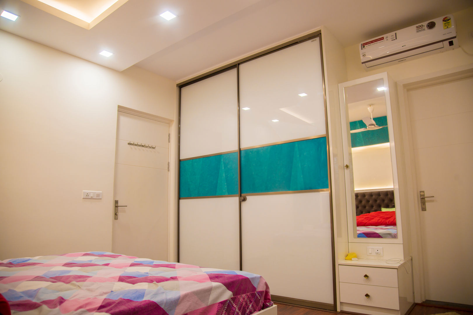 3BHK Contemporary Home, Modulart Modulart Modern style bedroom