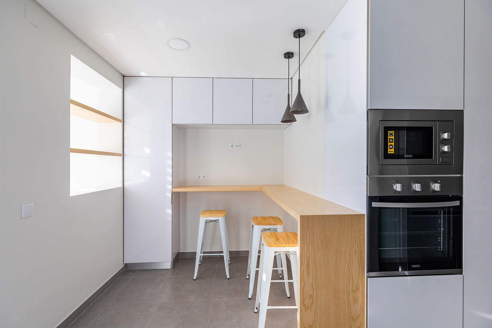 Remodelação de apartamento na Portela, Sizz Design Sizz Design Modern Kitchen