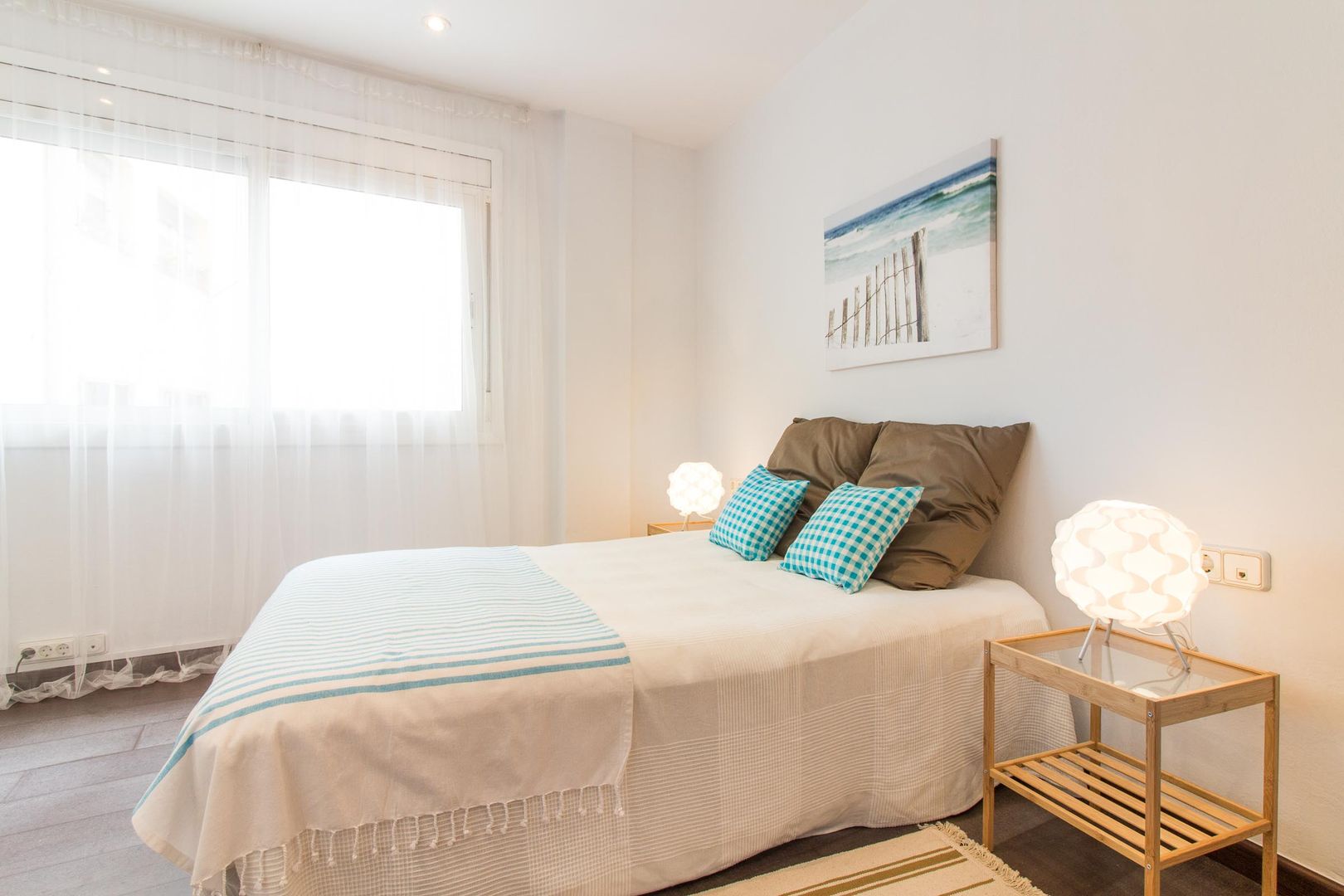 De oficina a vivienda mediante Home Staging en Barcelona, Impuls Home Staging en Barcelona Impuls Home Staging en Barcelona Modern style bedroom