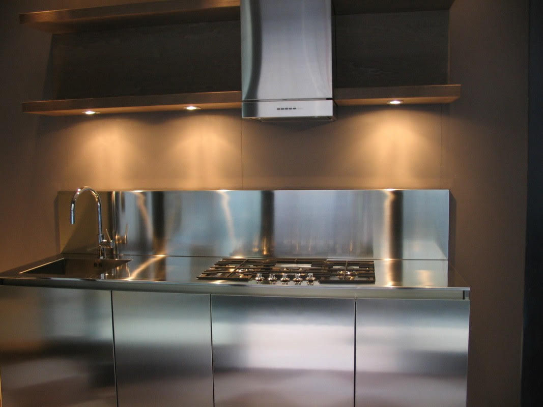 Cucine piccole e piani di lavoro, SteellArt SteellArt ห้องครัว เหล็ก