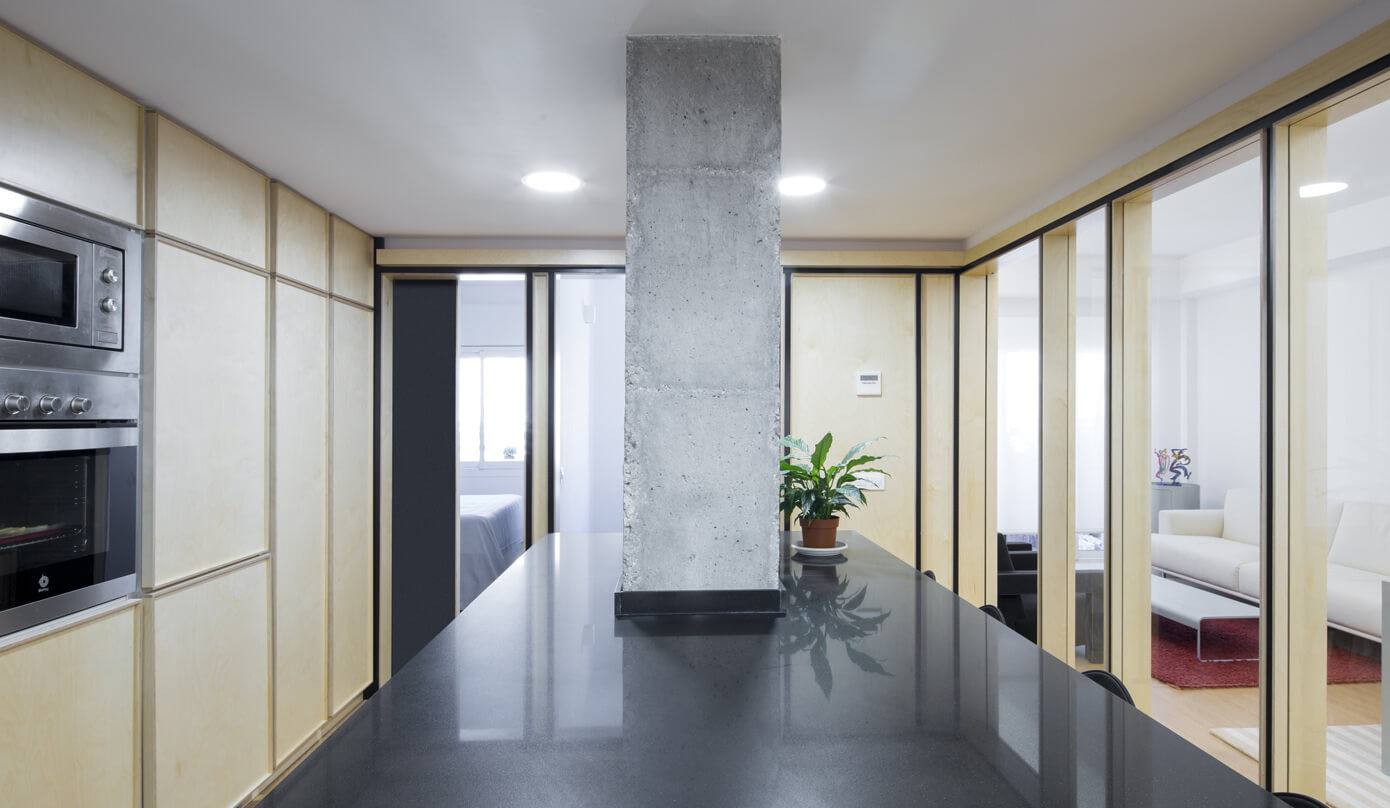 Reforma de un piso de 85m2 en Barcelona, Ofici: arquitectura Ofici: arquitectura Kuchnia na wymiar