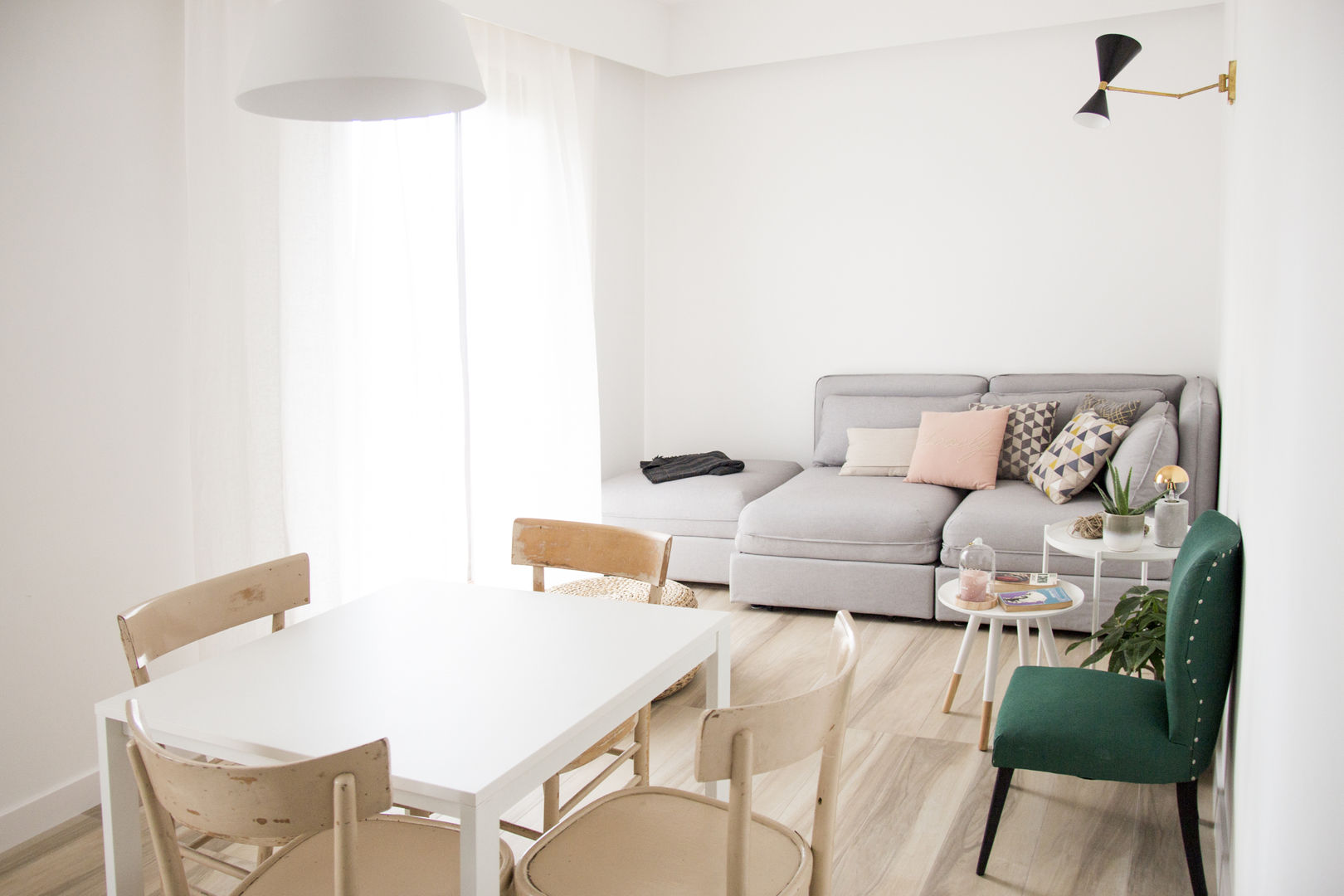 Appartamento 1410, Spazio 14 10 Spazio 14 10 Salas de estilo minimalista