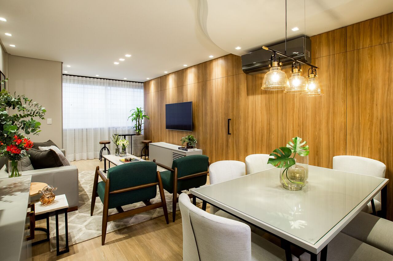Apartamento aconchegante em tons neutros e madeira, ZOMA Arquitetura ZOMA Arquitetura Salas de estilo moderno Muebles para televisión y equipos