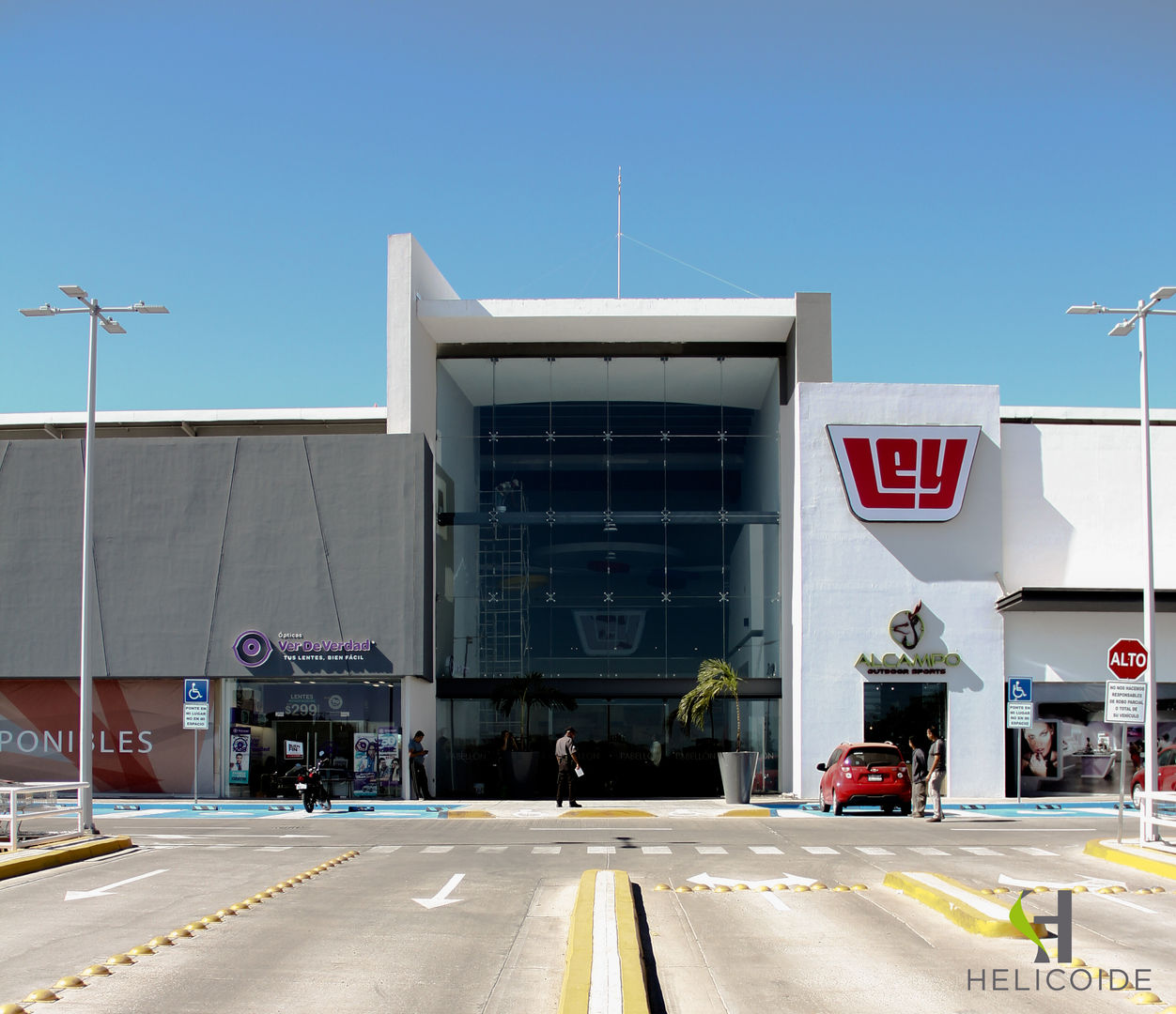 Plaza Pabellón Culiacan, Helicoide Estudio de Arquitectura Helicoide Estudio de Arquitectura Commercial spaces Shopping Centres