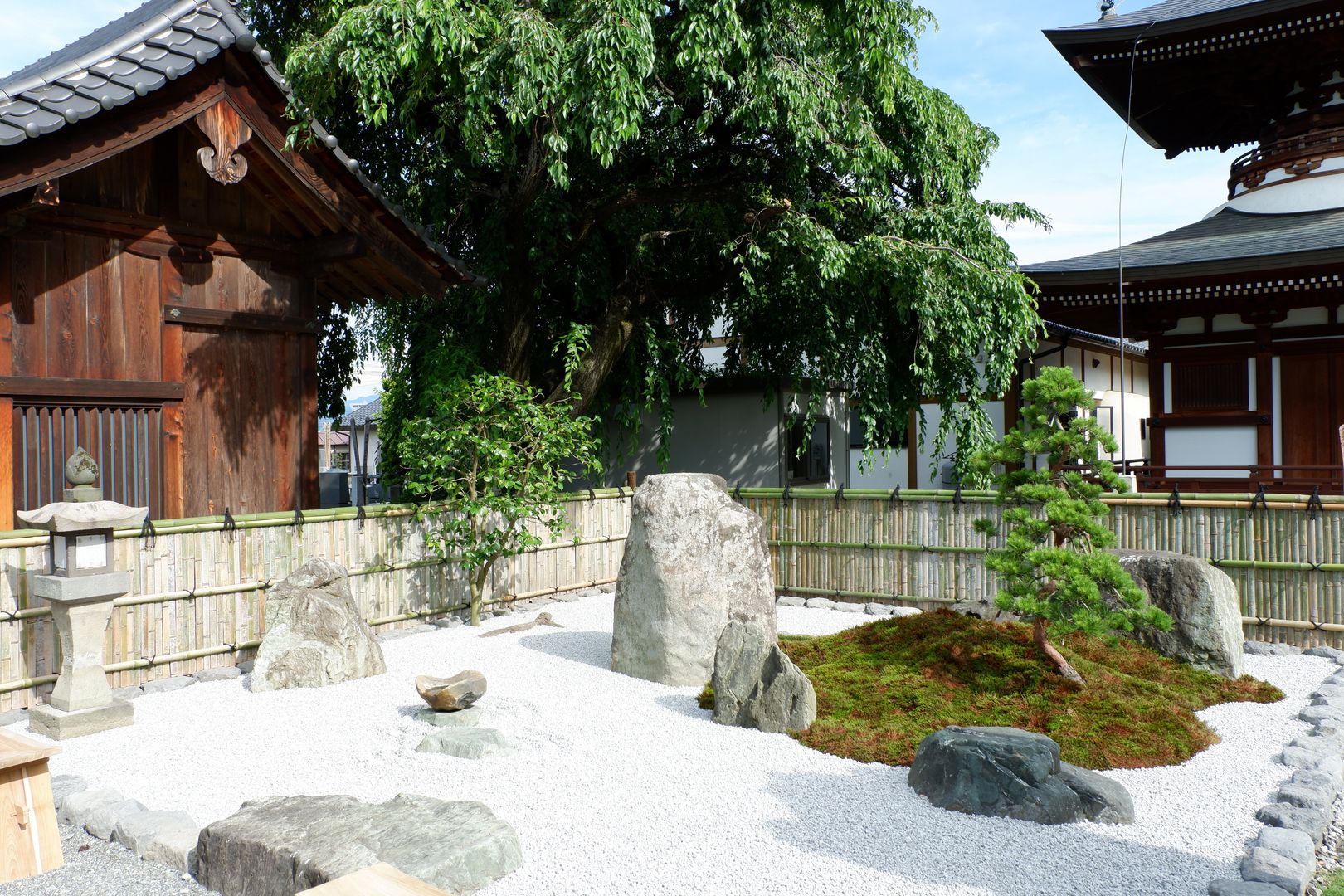 七面大明神の伝承に因んだ和風庭園, 富士西麓ガーデン 富士西麓ガーデン Jardins asiáticos