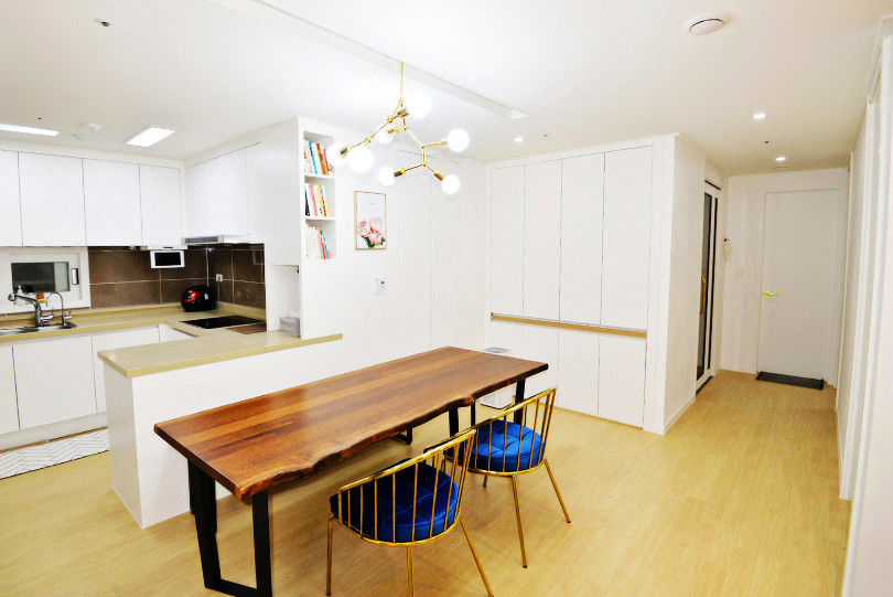 [동탄2신도시인테리어] 금호어울림레이크 아파트인테리어 (동탄인테리어/신도시인테리어/산본인테리어), 소호인테리어디자인 소호인테리어디자인 Modern dining room Copper/Bronze/Brass