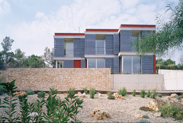 Frente de la casa NE Arpa'Studio Arquitectura y Feng Shui Casas unifamilares