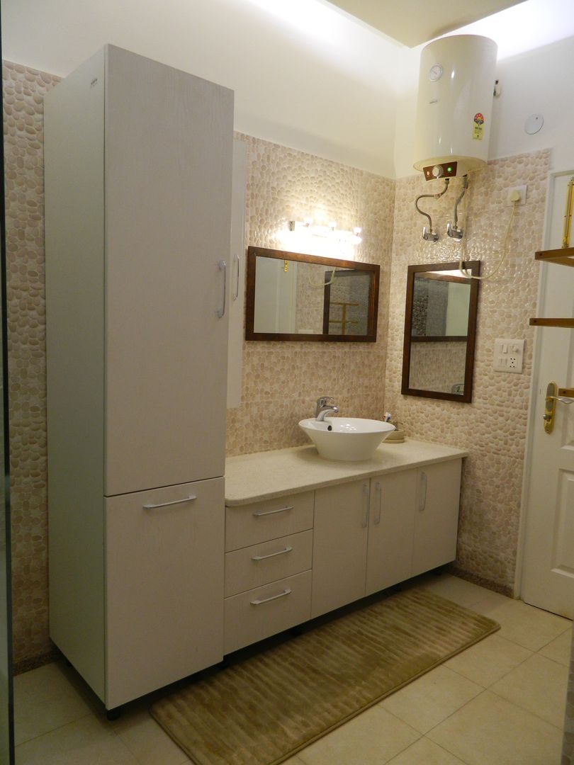 Kitchen & Interiors, Sector 46 Noida, hearth n home hearth n home Classic style bathrooms