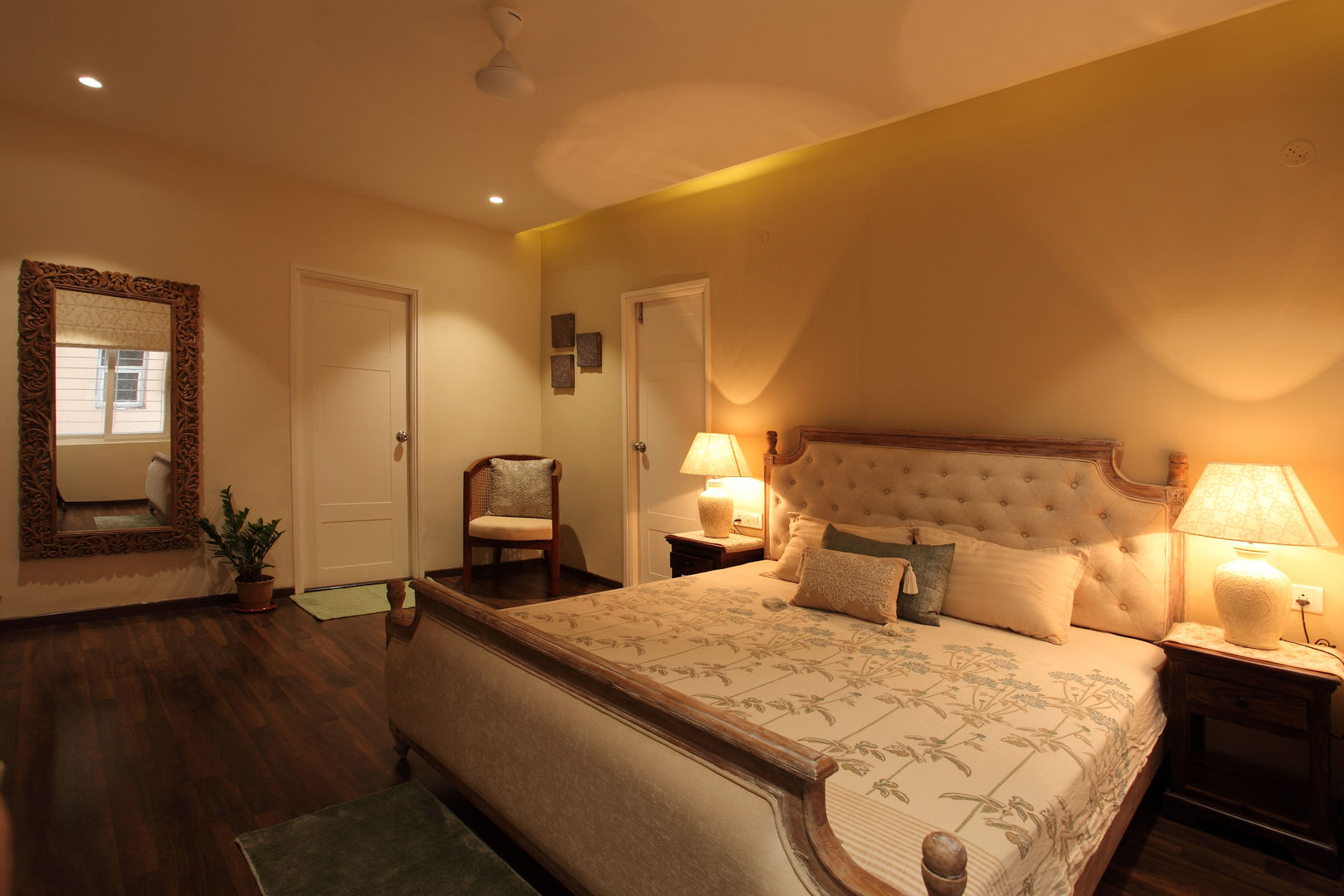 Apartment, Hyderabad, Saloni Narayankar Interiors Saloni Narayankar Interiors Спальня в рустикальном стиле Кровати и изголовья