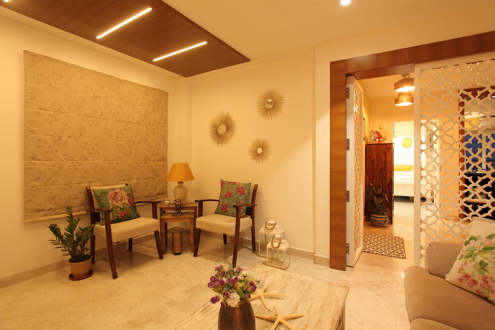 Apartment, Hyderabad, Saloni Narayankar Interiors Saloni Narayankar Interiors Salas de estilo rústico Accesorios y decoración