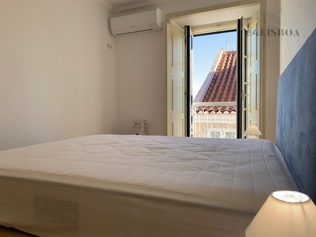 Apartamento T2 Estrela - Lisboa, EU LISBOA EU LISBOA Dormitorios de estilo rural