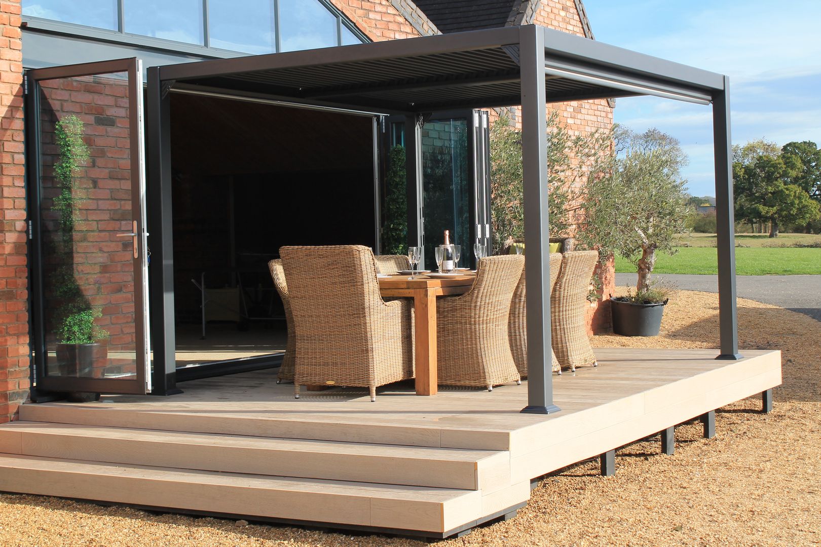 Modern, perfectly finished 'Galaxy Gazebos' homify