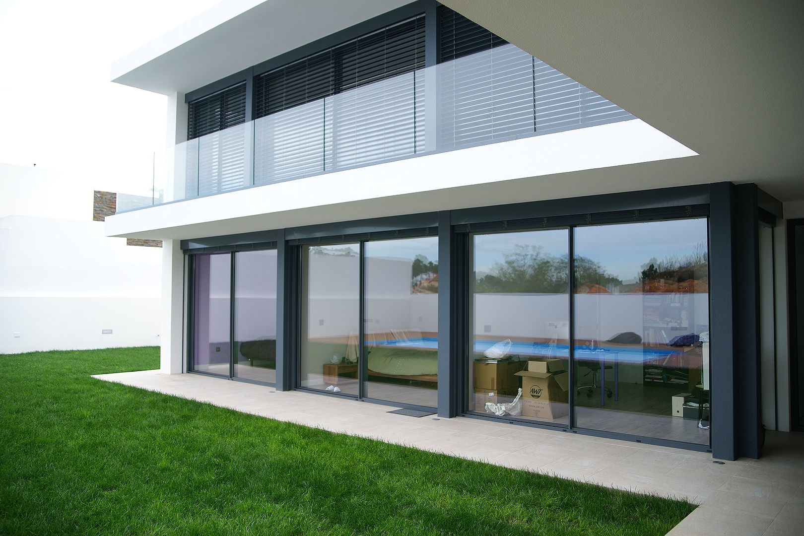 Casas de Xisto, SAM'S - Soluções em alumínio e PVC SAM'S - Soluções em alumínio e PVC Minimalist windows & doors
