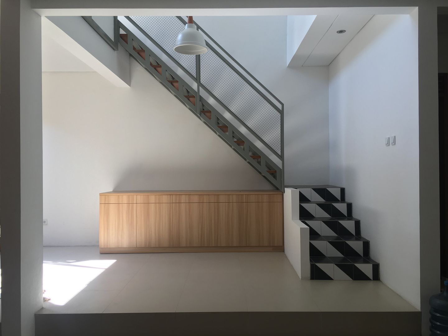 Rumah Komplek Palm 1 Residence , indra firmansyah architects indra firmansyah architects Stairs