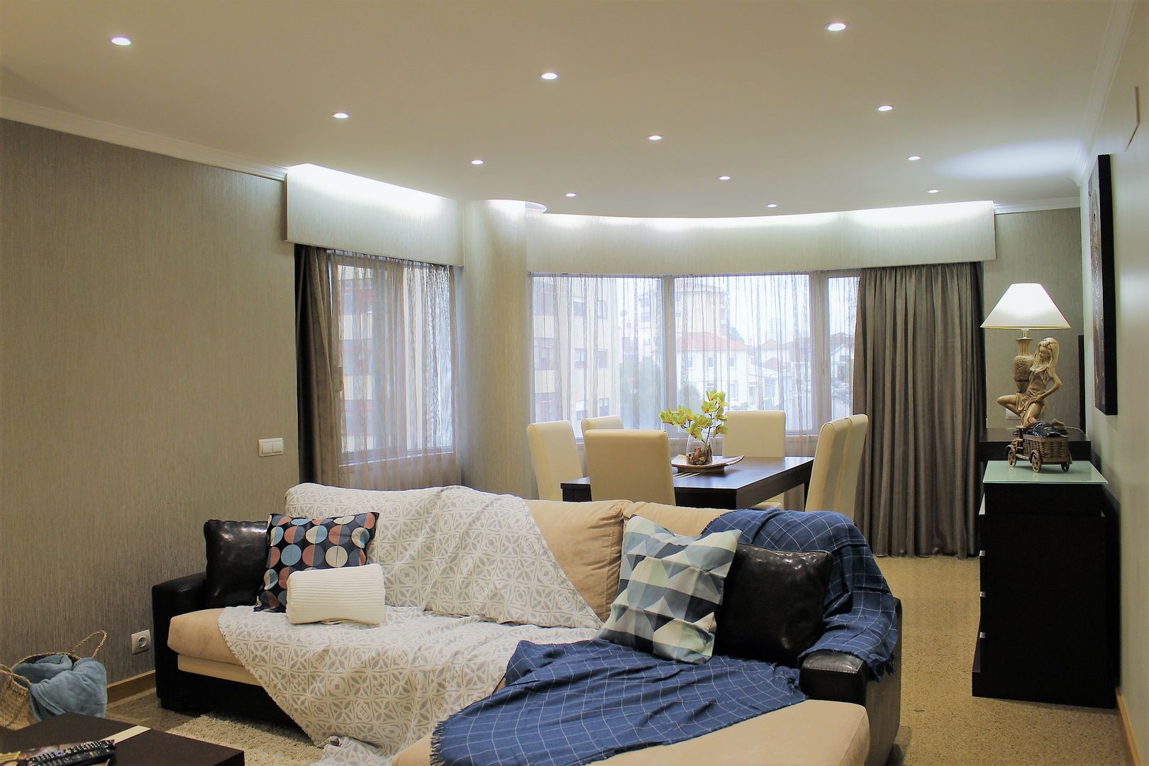 Home Staging - design de interiores para o apartamento do Candal -Gaia, PROJETARQ PROJETARQ