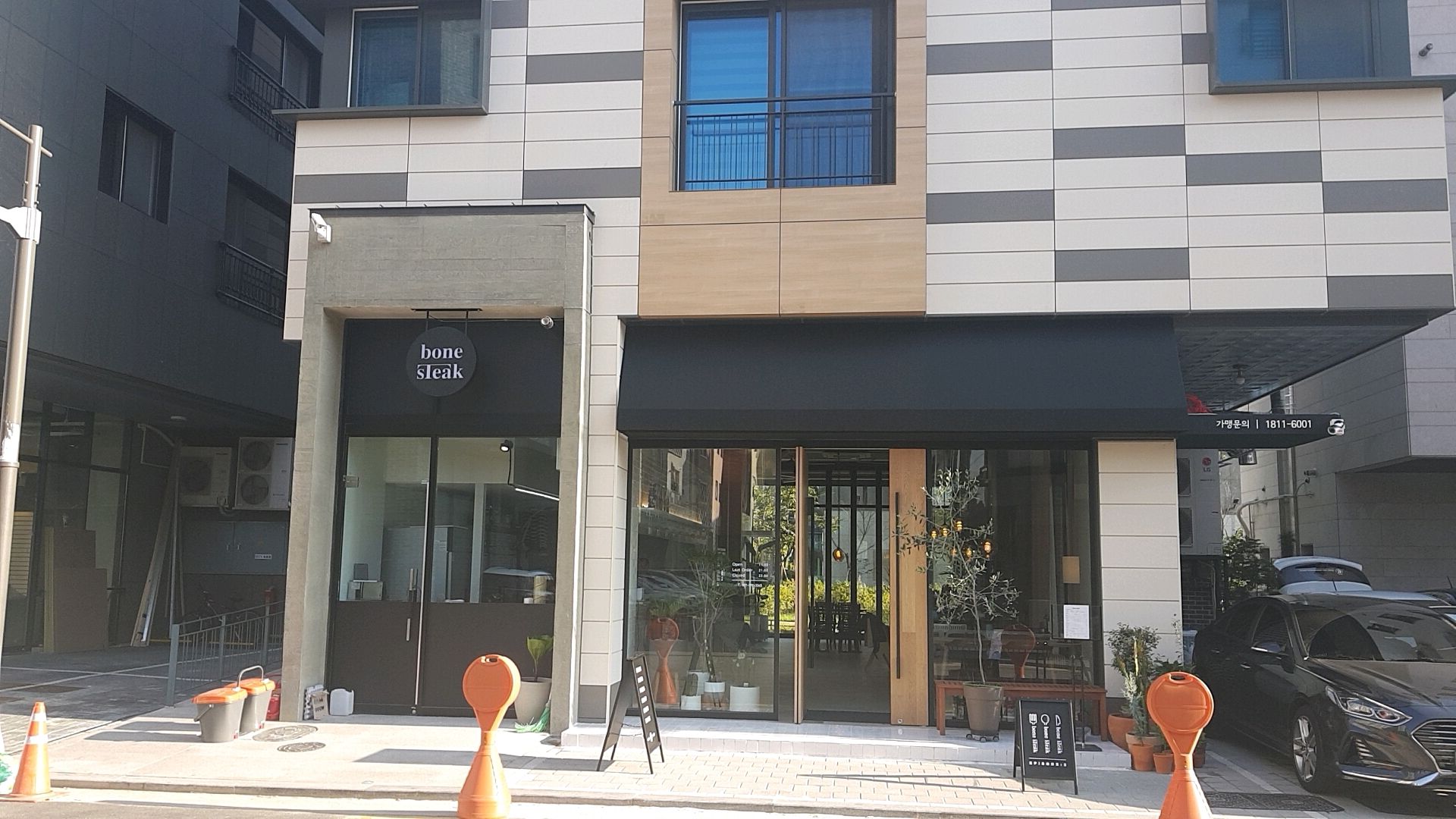 본스테이크, 캐러멜라운지 캐러멜라운지 Commercial spaces Office spaces & stores