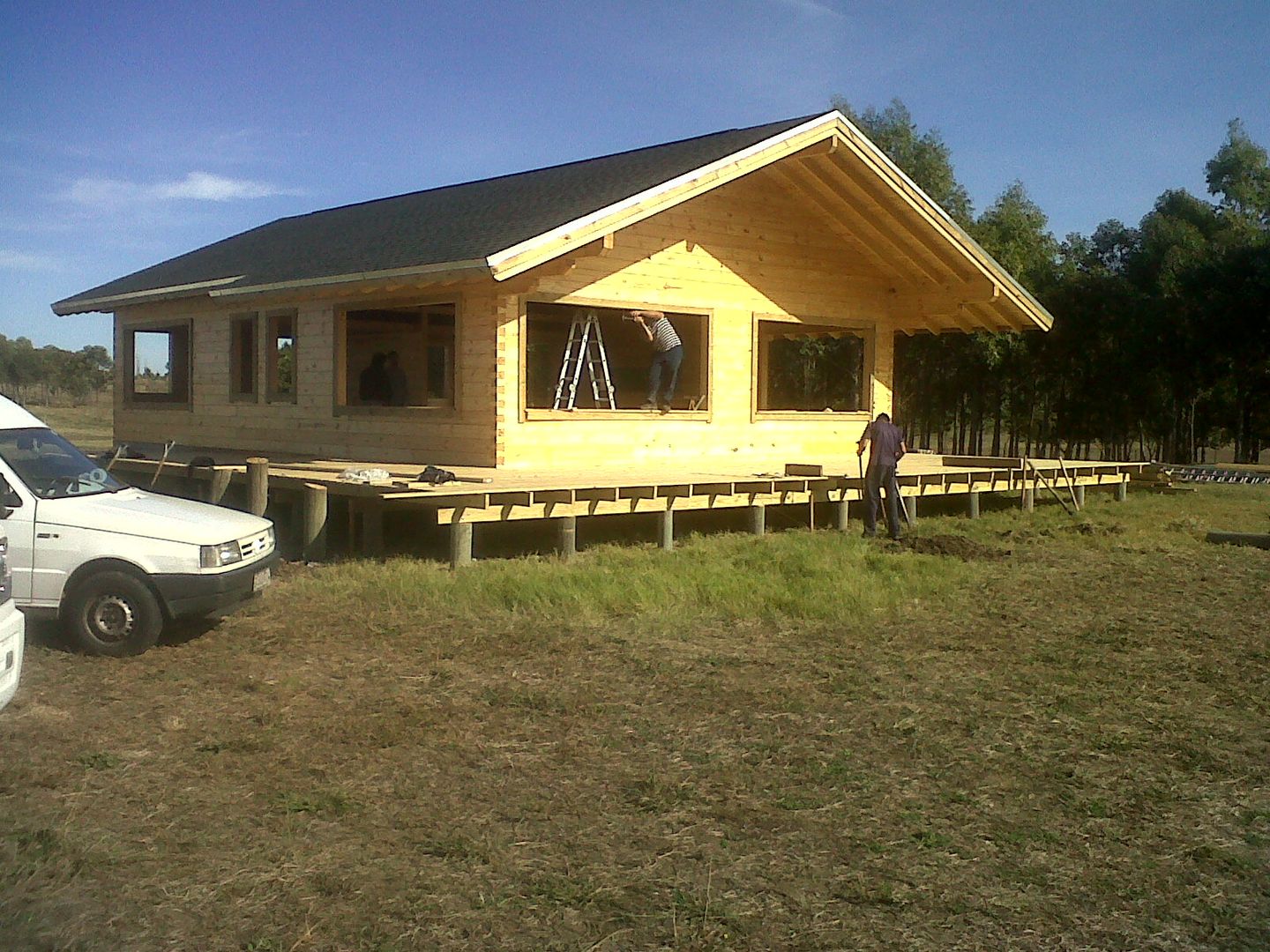 Proyecto Laguna de los Cisnes en Uruguay, Patagonia Log Homes - Arquitectos - Neuquén Patagonia Log Homes - Arquitectos - Neuquén Single family home