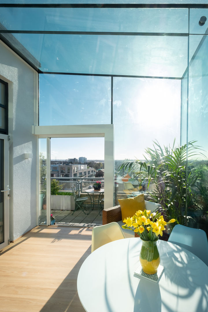 South West London homify Balcony Glass south west london,iq glass,glass beams,light,structural glazing,minimal windows,sliding door system,window,door,sliding door,glass panes,sunlight