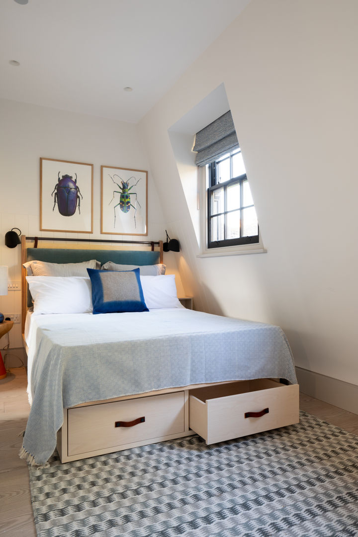 The Signal House, Shape London Shape London Modern style bedroom