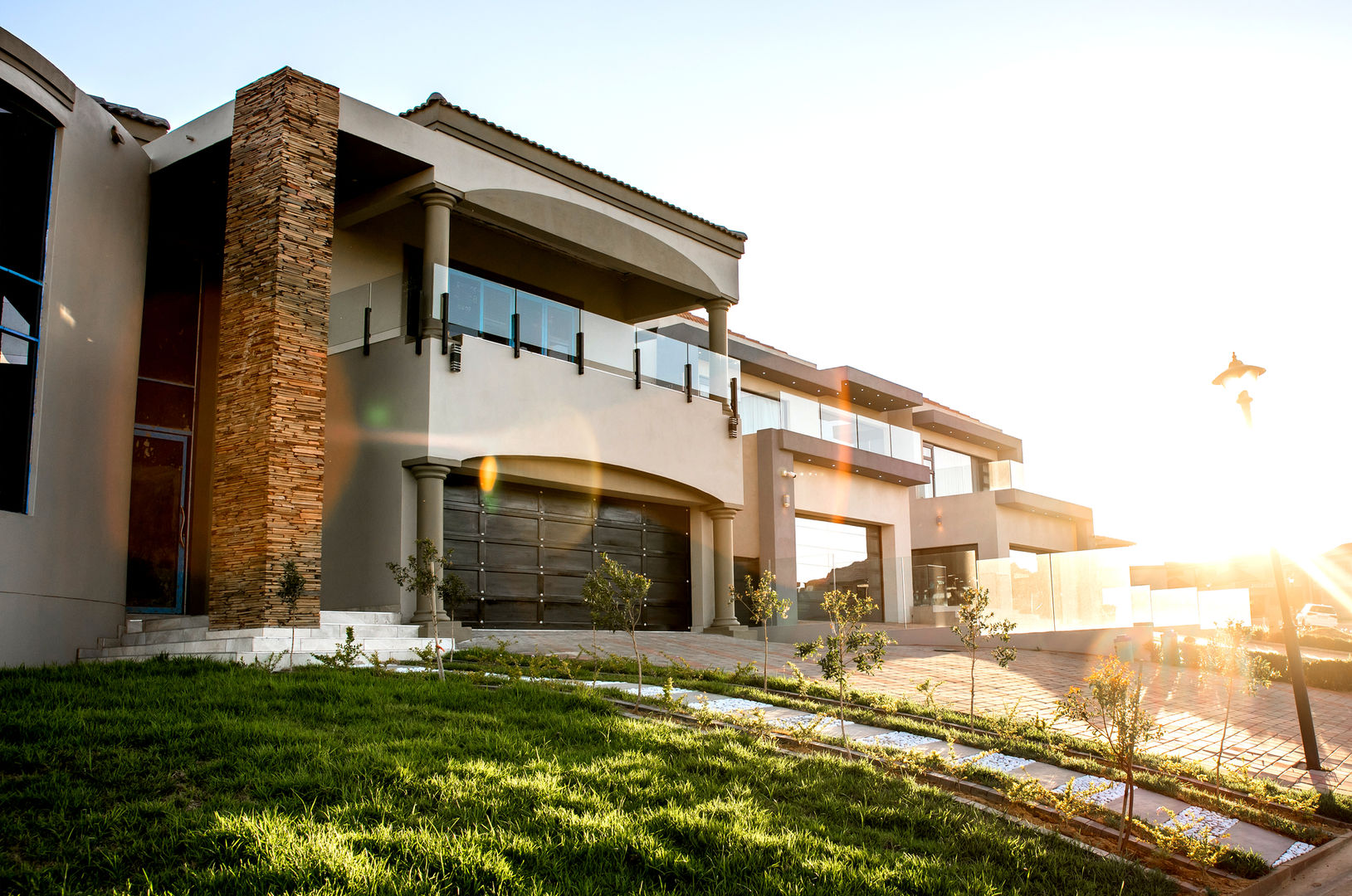 Blue Valley, Modern House Design, TOP CENTRE PROPERTIES GROUP (PTY) LTD TOP CENTRE PROPERTIES GROUP (PTY) LTD Nowoczesne domy