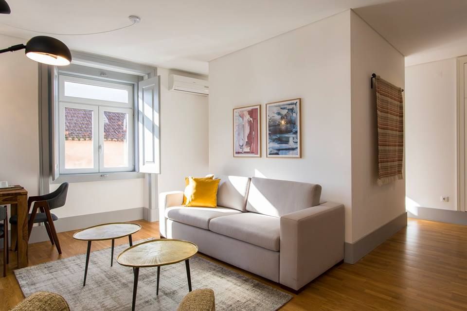 Apartamento Tipo Estúdio - Poiais, Lisboa, Traço Magenta - Design de Interiores Traço Magenta - Design de Interiores 現代房屋設計點子、靈感 & 圖片 配件與裝飾品