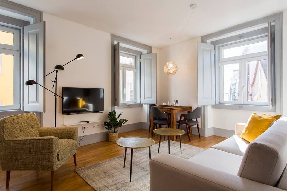 Apartamento Tipo Estúdio - Poiais, Lisboa, Traço Magenta - Design de Interiores Traço Magenta - Design de Interiores บ้านและที่อยู่อาศัย ของตกแต่งและอุปกรณ์จิปาถะ