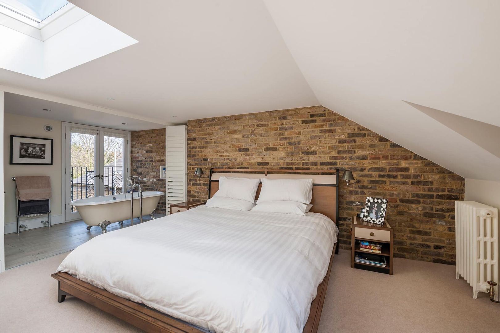 ​Loft Conversion – Clapham Armstrong Simmonds Architects Kamar tidur kecil Beton