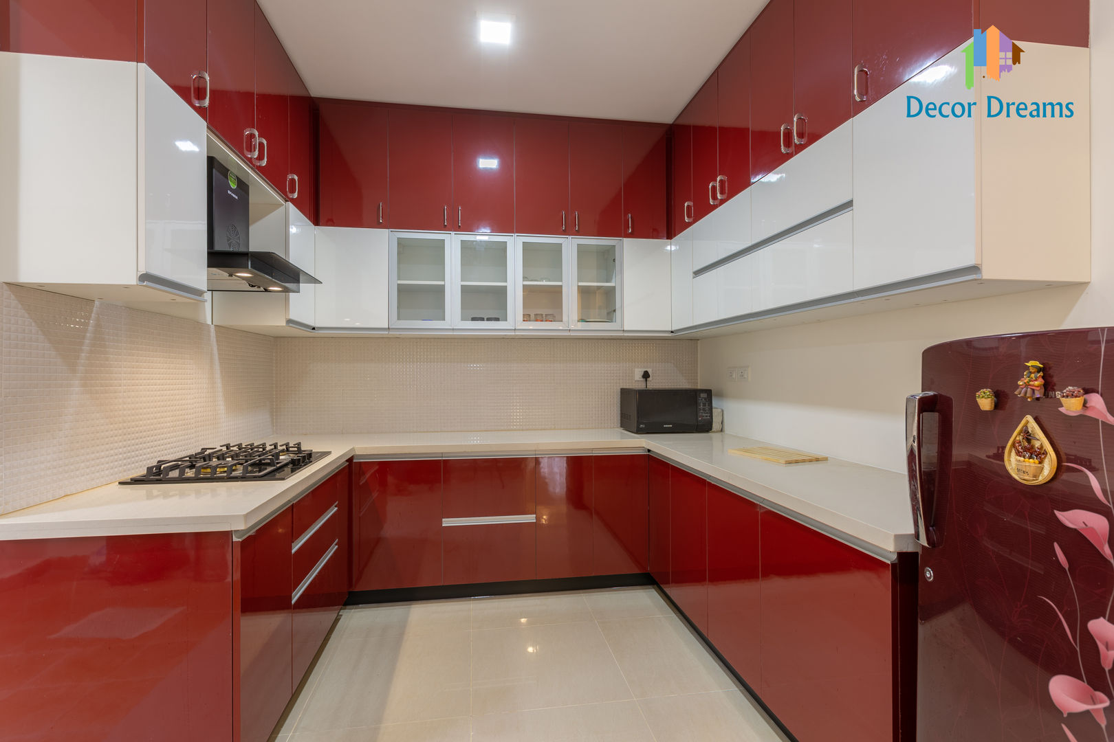 Valmark Aastha, 3 BHK - Mr. Anup & Ms. Harshitha, DECOR DREAMS DECOR DREAMS Modern kitchen