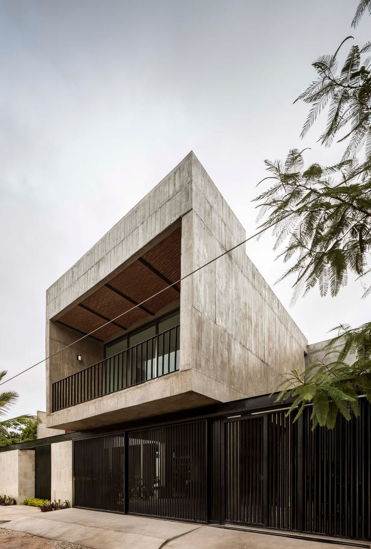 Casa Ataúlfo, Apaloosa Estudio de Arquitectura y Diseño Apaloosa Estudio de Arquitectura y Diseño Terrace house