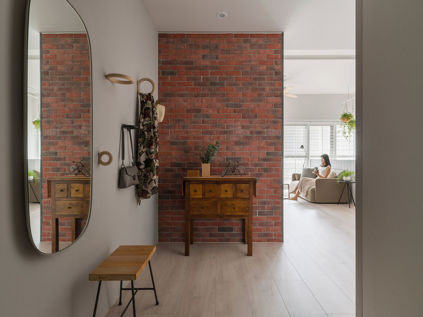 Chic house, 寓子設計 寓子設計 斯堪的納維亞風格的走廊，走廊和樓梯