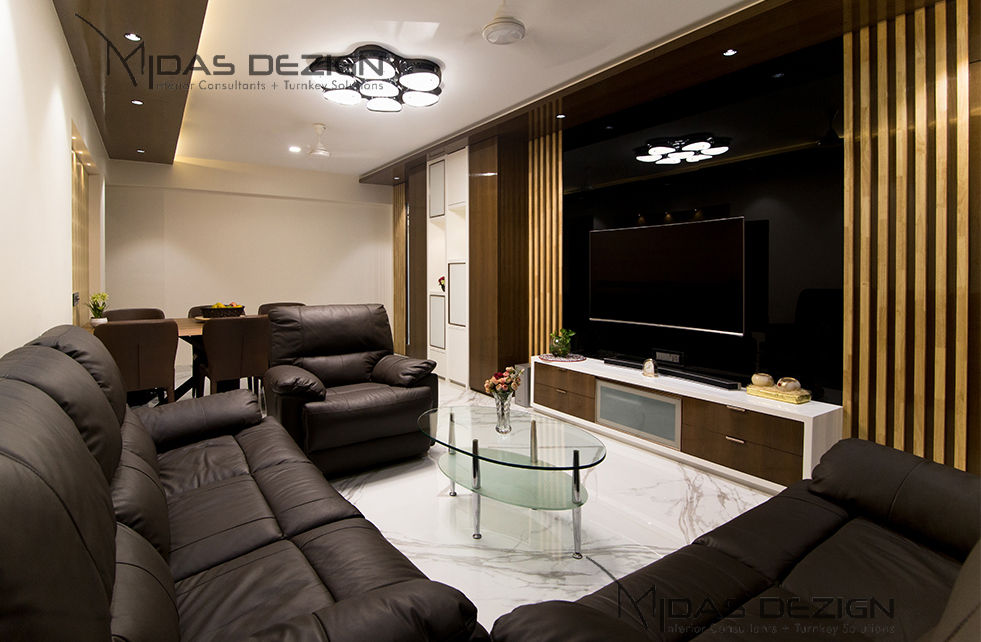 4BHK, Next to Amitabh Bachchan's Bunglow, Midas Dezign Midas Dezign Modern living room