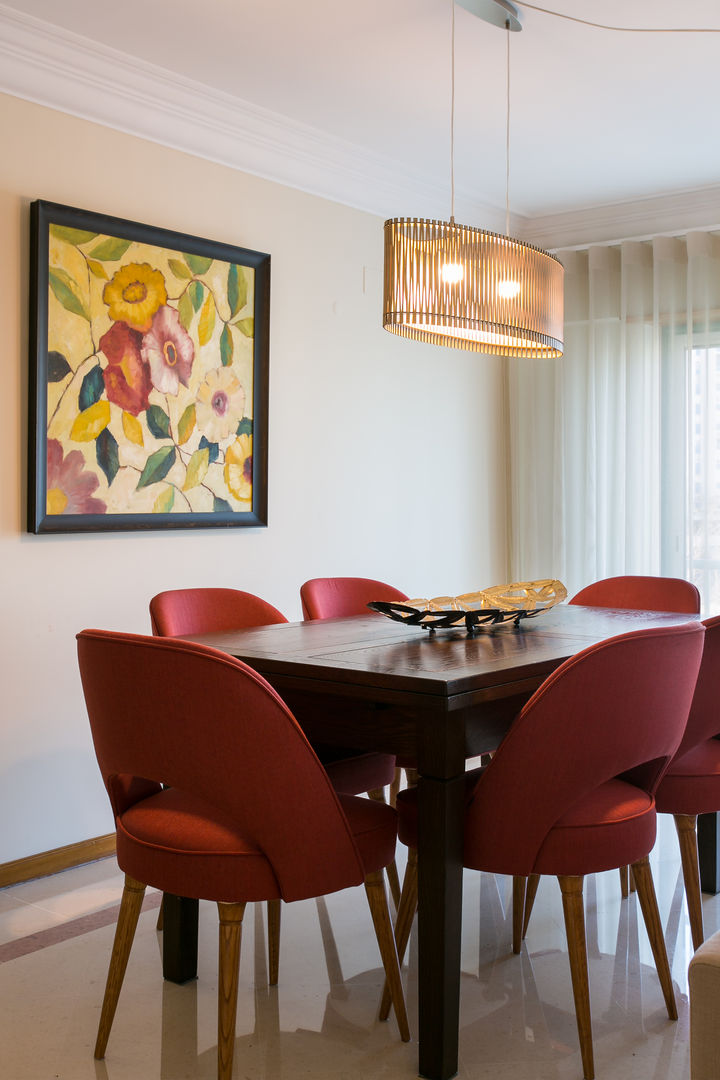 Apartamento c/ 1 quarto - Lisboa, Traço Magenta - Design de Interiores Traço Magenta - Design de Interiores 모던스타일 다이닝 룸 액세서리 & 장식