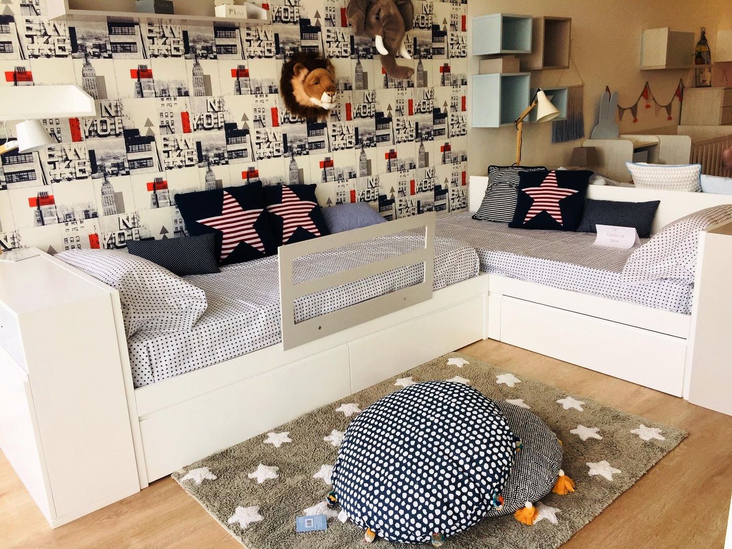 homify Habitaciones para niños de estilo moderno Tablero DM Camas y cunas