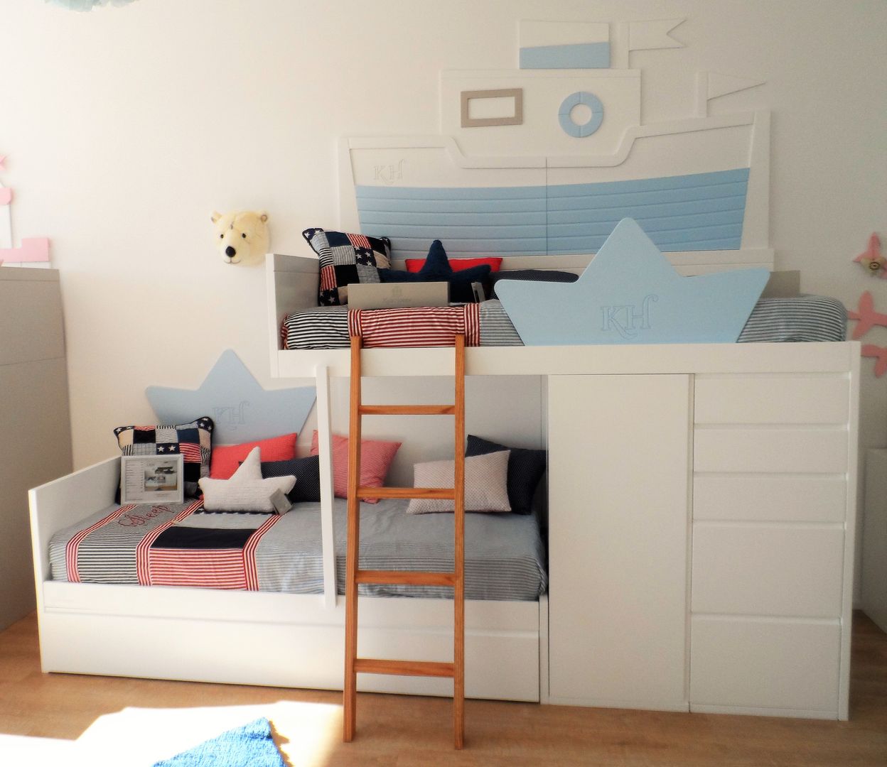 homify Stanza dei bambini moderna MDF Letti & Culle