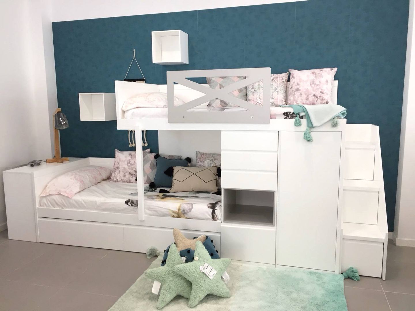 homify Stanza dei bambini moderna MDF Letti & Culle