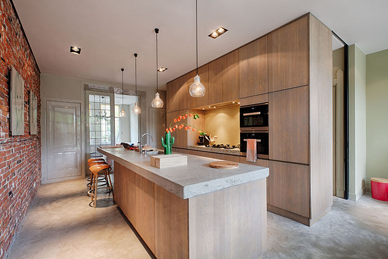 Herenhuis verbouwing & inrichting, StrandNL architectuur en interieur StrandNL architectuur en interieur Built-in kitchens