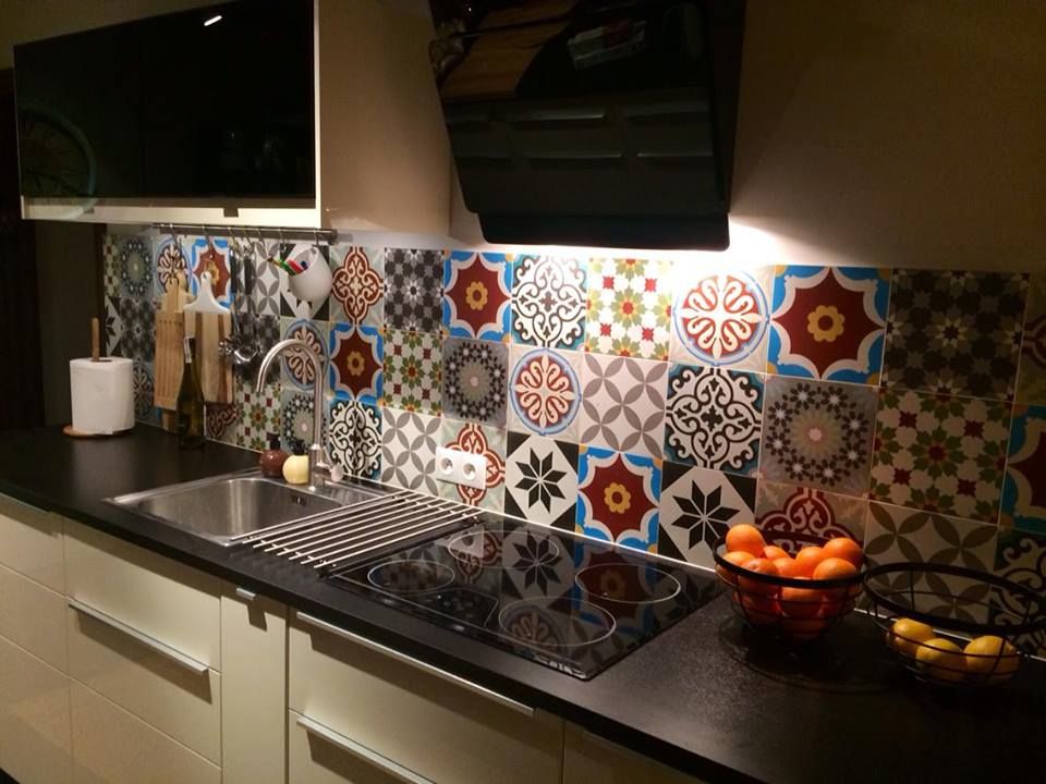 Pomysły na płytki w kuchni nad blatem - najciekawsze aranżacje, Cerames Cerames Classic style kitchen