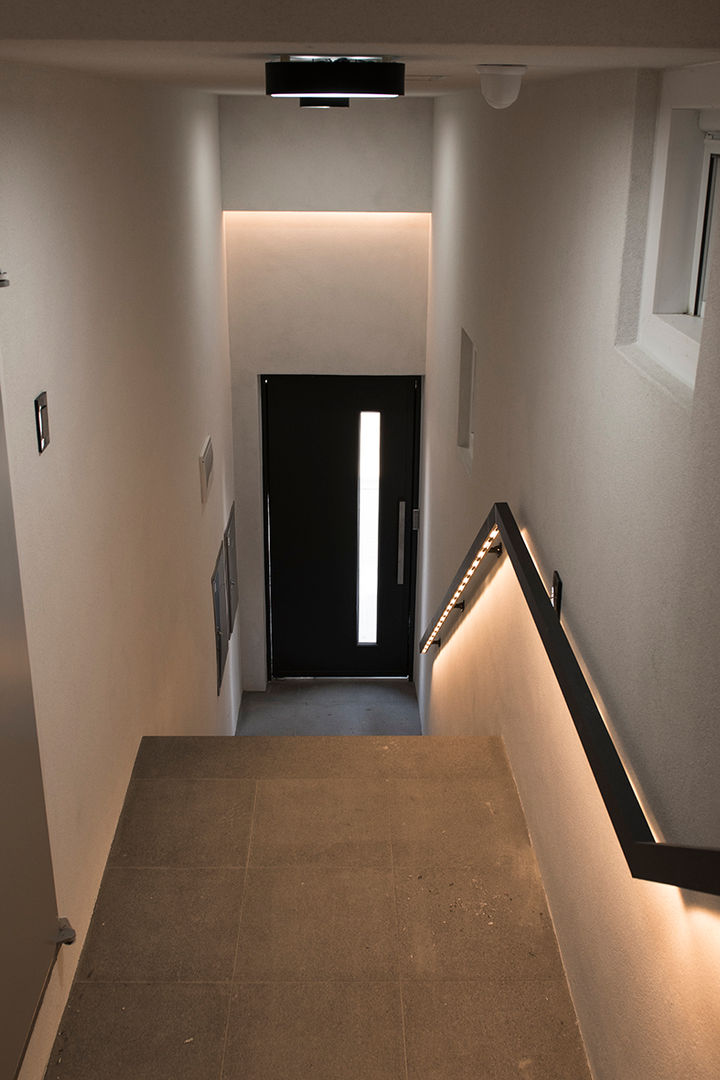 시흥시 배곧(정왕동 2450) 상가주택, AAG architecten AAG architecten Stairs Limestone